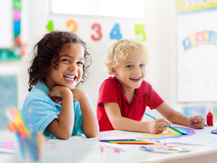 happy patients of pediatric chiropractic in Salinas